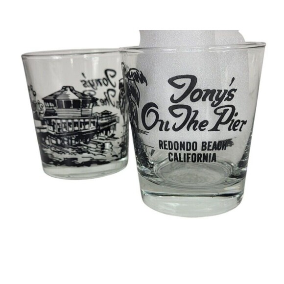 Vintage 60s MCM Tony's On The Pier Redondo Beach California Glass Rocks Glasses - Picture 2 of 15